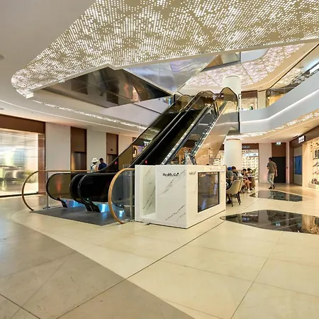 Apartment Sky High Luxury In Mercury Towers With Infinite Seaviews *