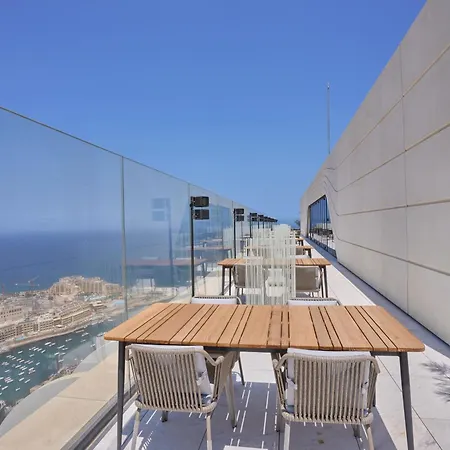 Apartment Sky High Luxury In Mercury Towers With Infinite Seaviews