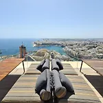 Sky High Luxury With Infinite Sea Views