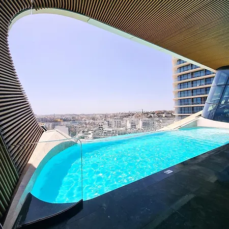 Sky High Luxury With Infinite Sea Views 아파트