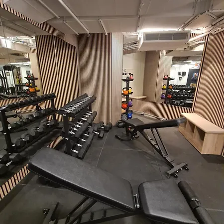 Sky High Luxury In Mercury Towers With Infinite Seaviews Apartmán